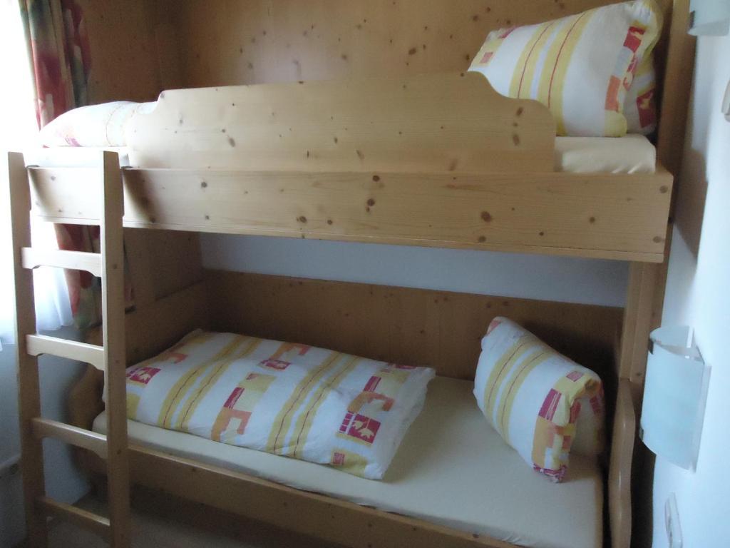 Hotel Dorfgasthof Schloesslstube Stuhlfelden Номер фото