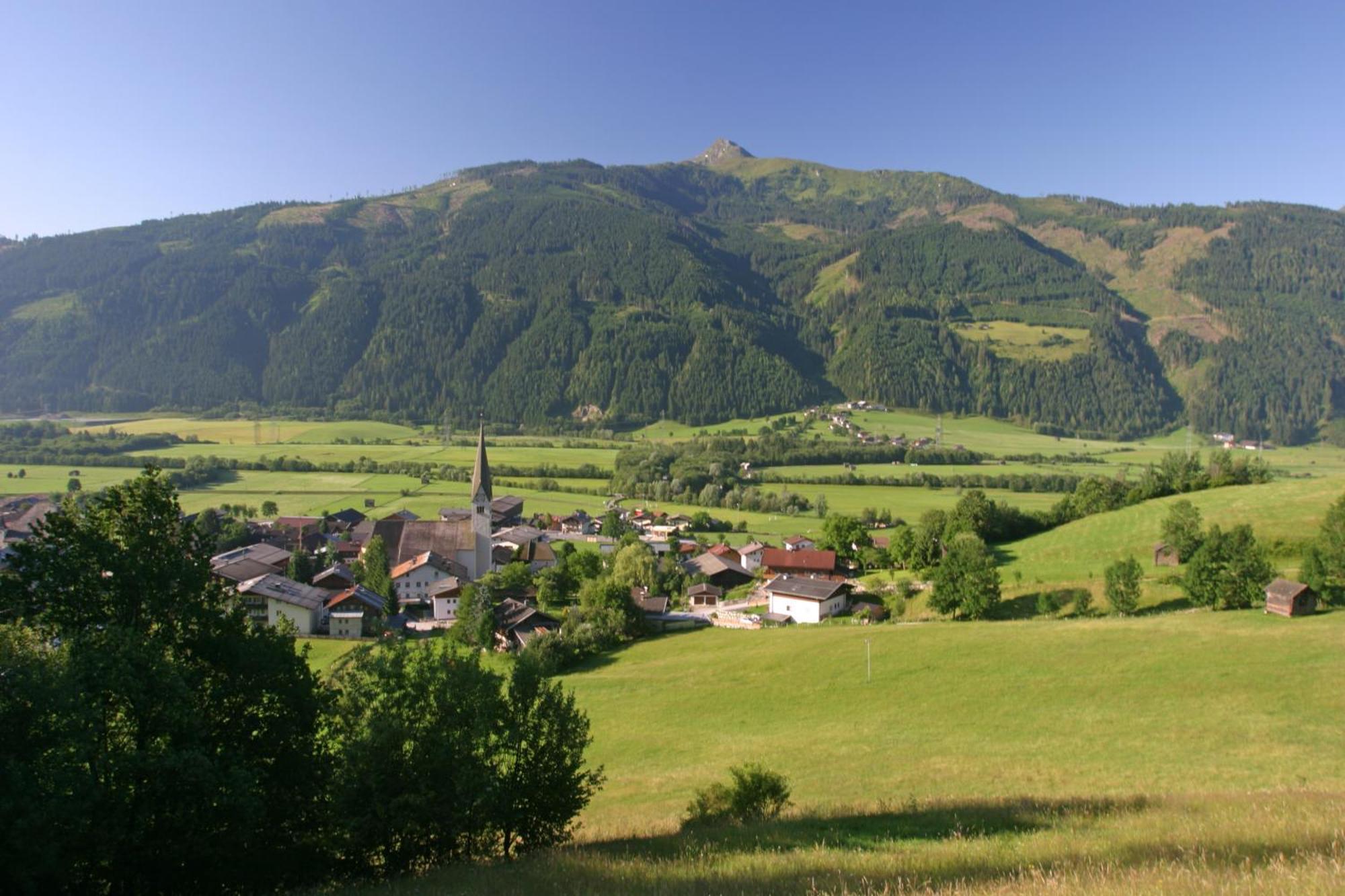 Hotel Dorfgasthof Schloesslstube Stuhlfelden Екстер'єр фото