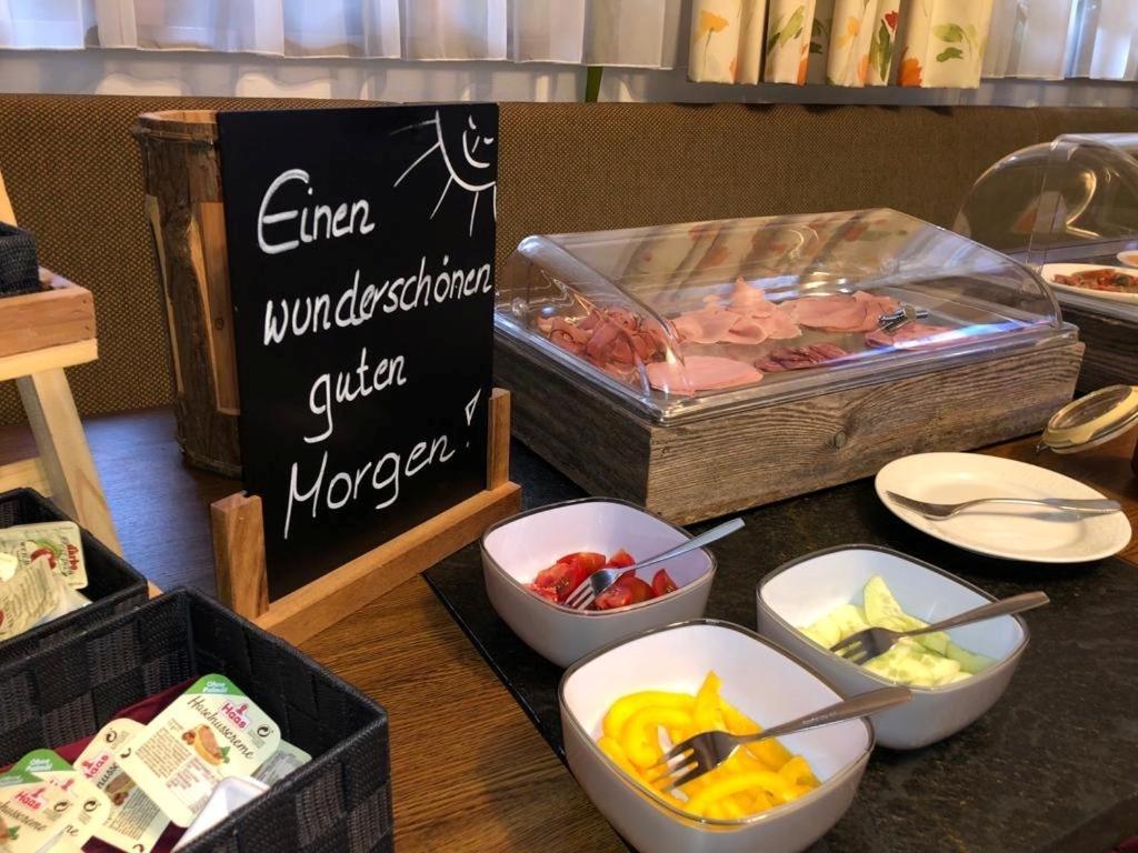 Hotel Dorfgasthof Schloesslstube Stuhlfelden Екстер'єр фото
