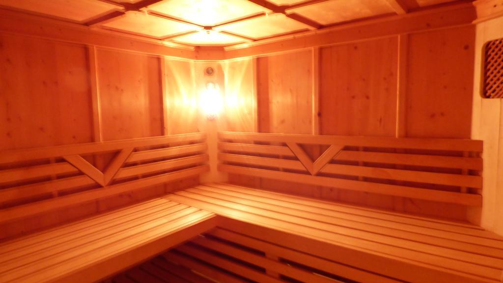 Hotel Dorfgasthof Schloesslstube Stuhlfelden Екстер'єр фото