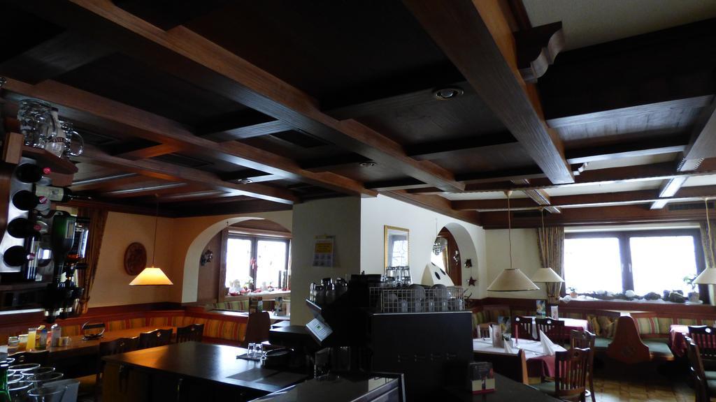 Hotel Dorfgasthof Schloesslstube Stuhlfelden Екстер'єр фото