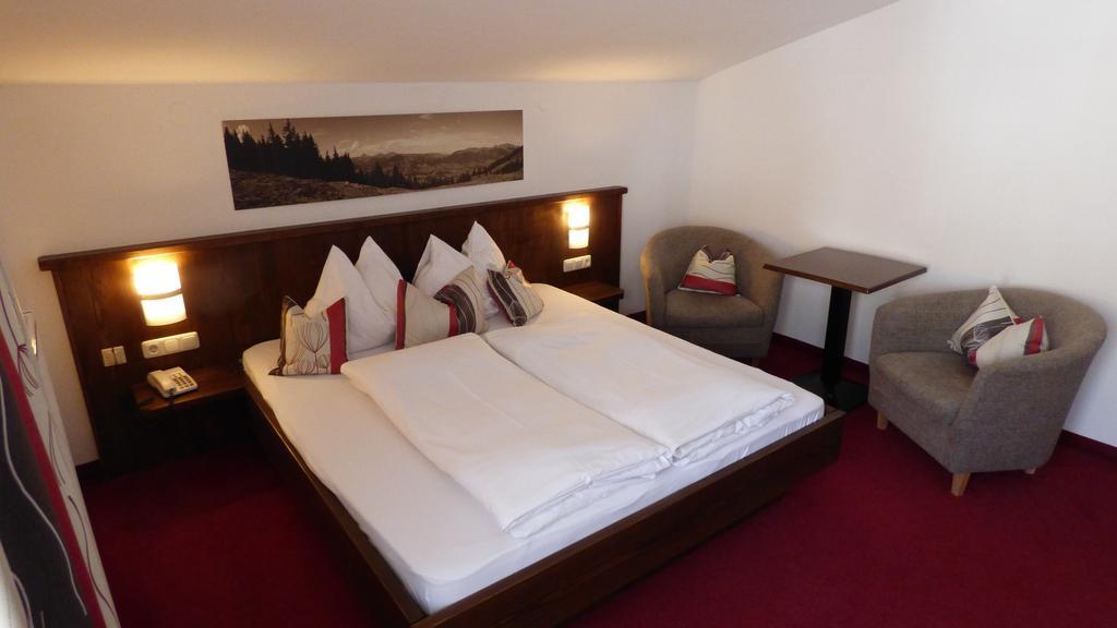 Hotel Dorfgasthof Schloesslstube Stuhlfelden Екстер'єр фото